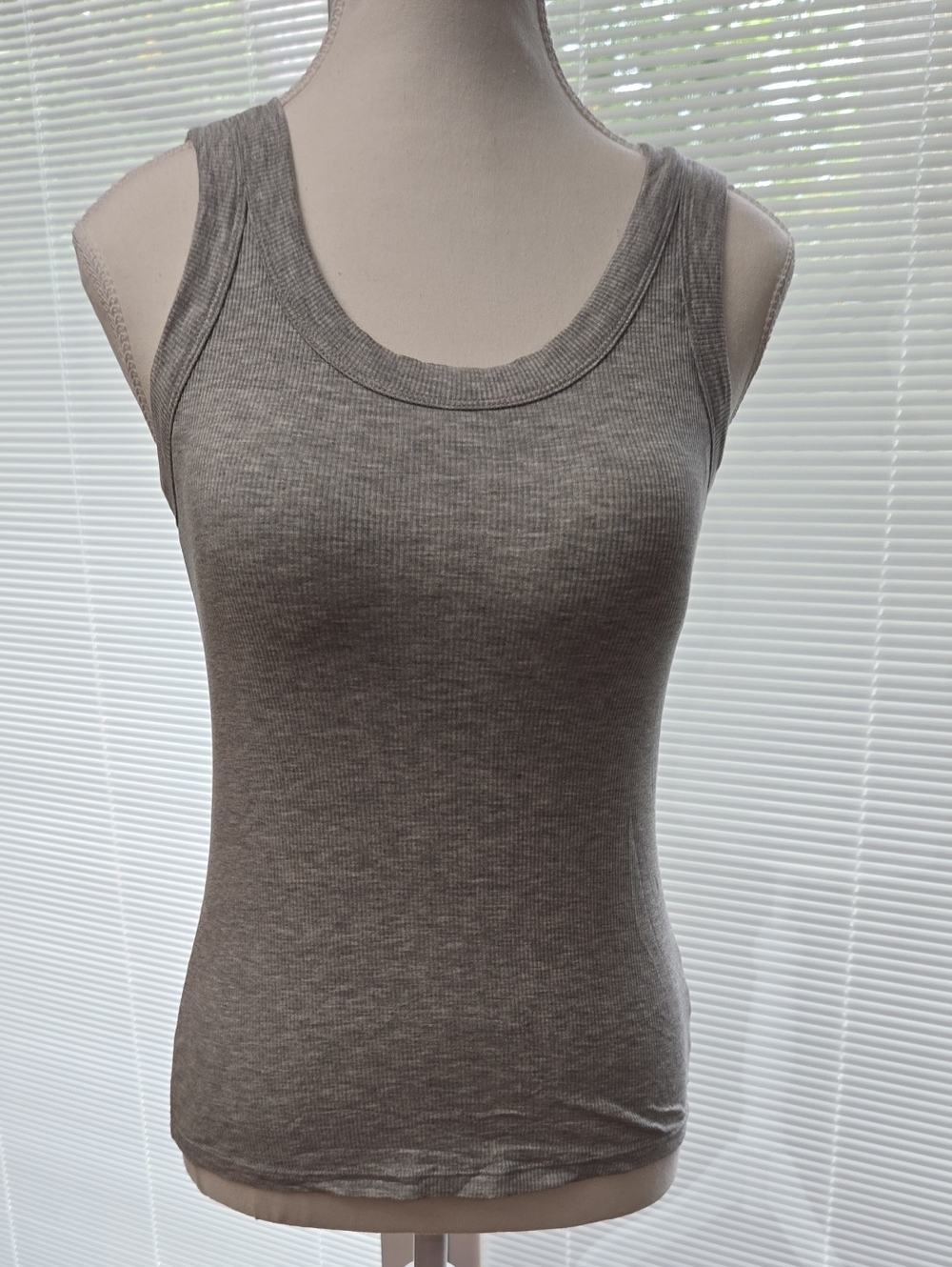 NEW - Women's Ribbed Scoop Neck Tank Top - Gray - Size Medium - Built In Bra